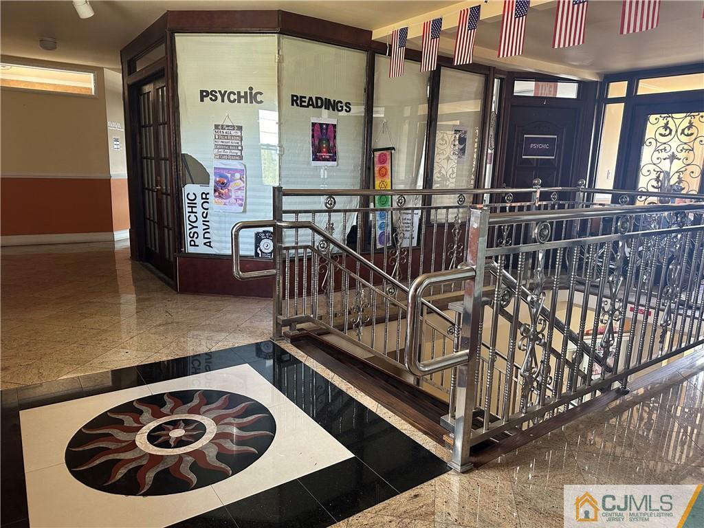 226 Us 1 Highway, Edison, NJ, 08817 226 Us 1 Highway, Edison, NJ, 08817