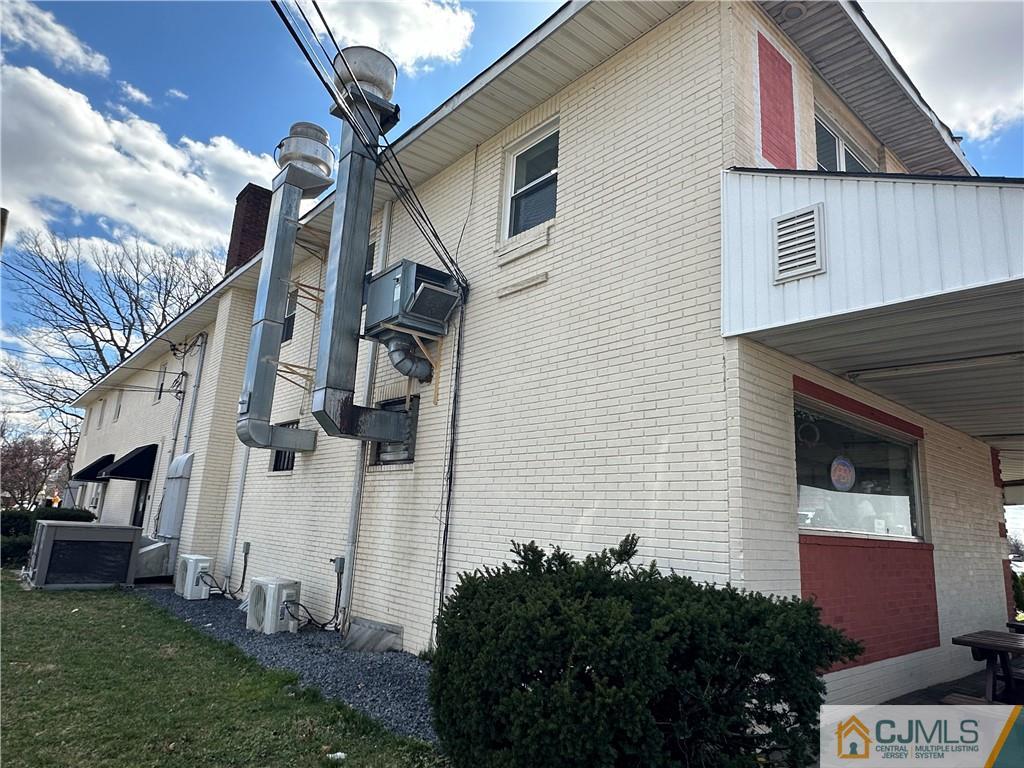 226 Us 1 Highway, Edison, NJ, 08817 226 Us 1 Highway, Edison, NJ, 08817