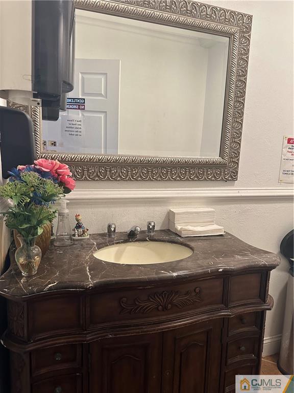 226 Us 1 Highway, Edison, NJ, 08817 226 Us 1 Highway, Edison, NJ, 08817