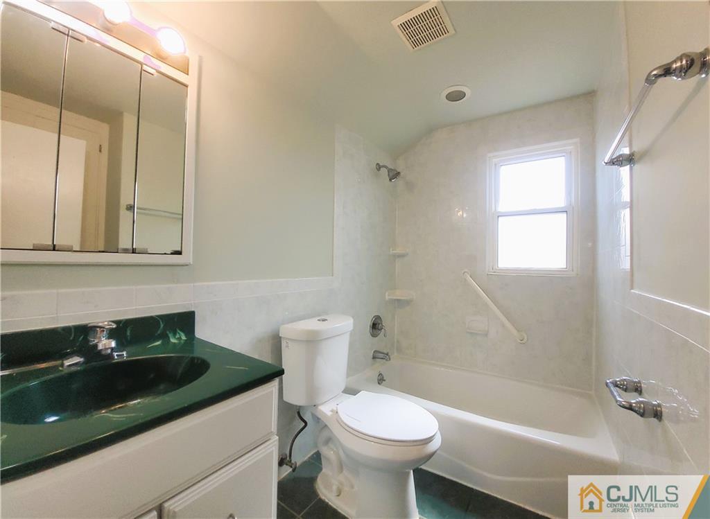 28 N Lincoln Avenue, Colonia NJ 07067 – Photo 10