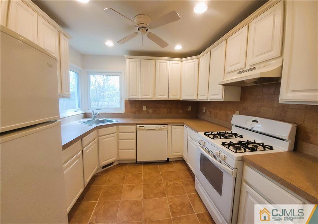 28 N Lincoln Avenue, Colonia NJ 07067 – Photo 6