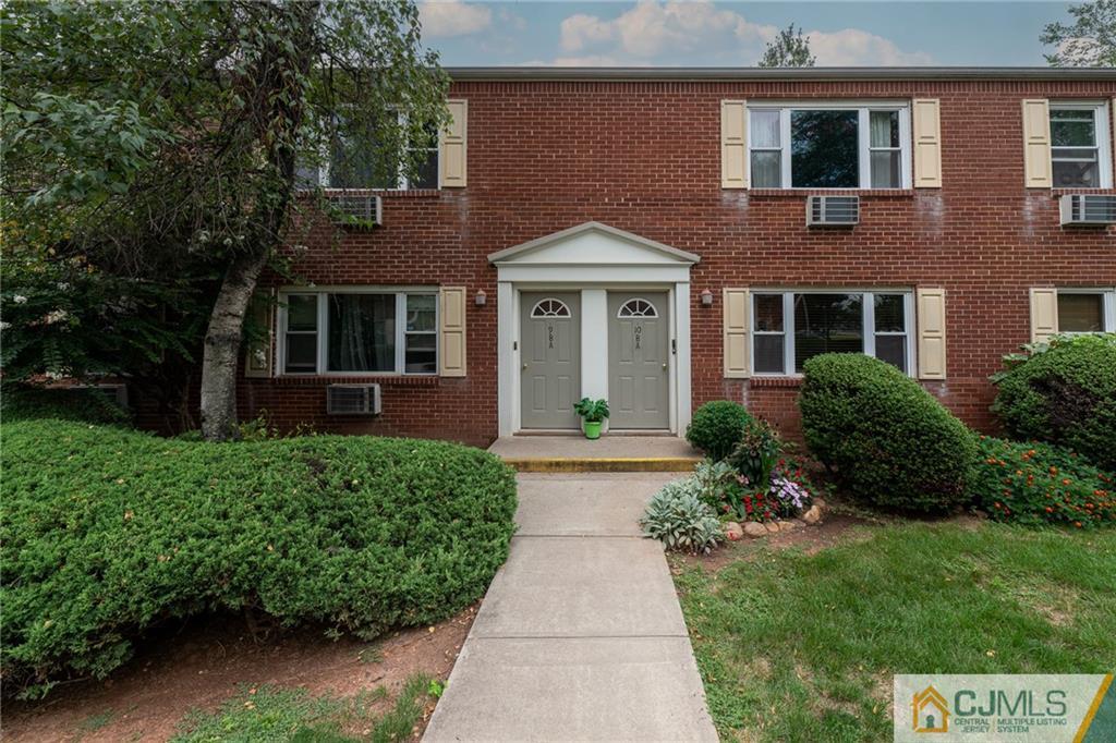 Homes for sale in Edison, NJ | 66 Fox Rd #10A, Edison, NJ 08817 | MLS# 2352362M