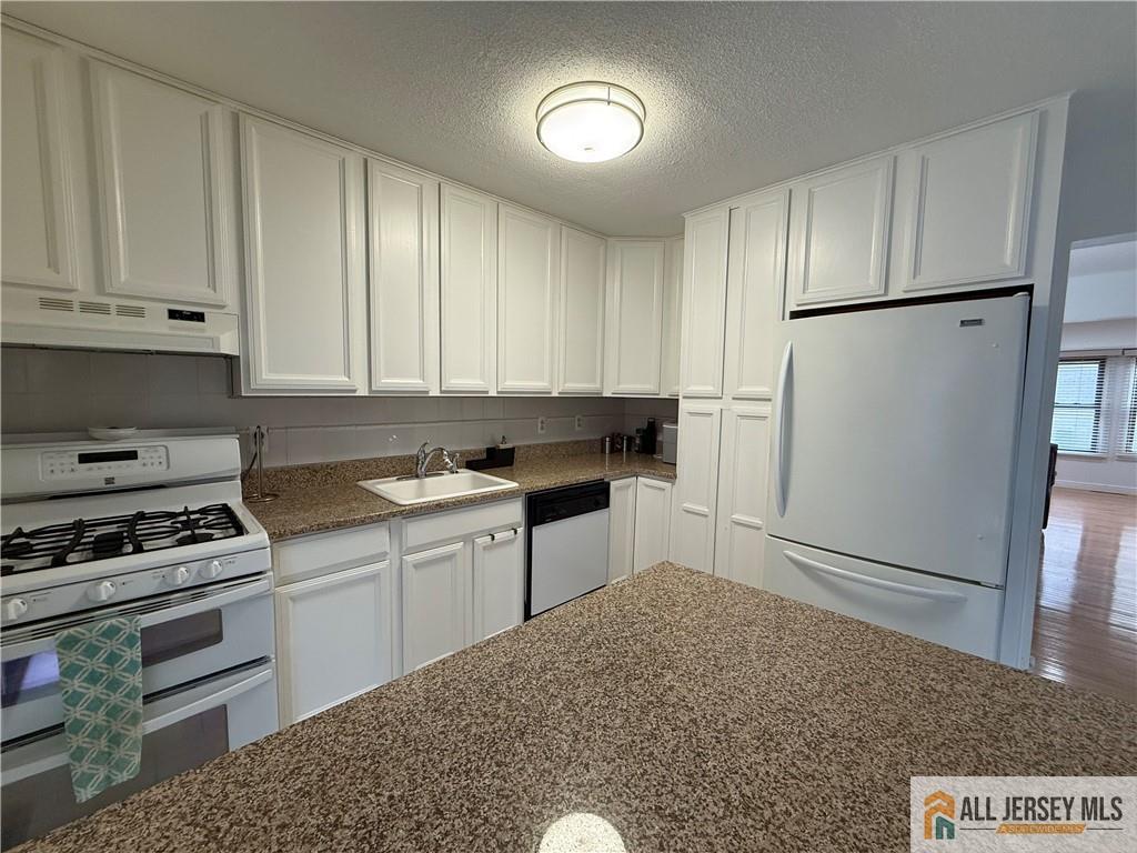 542 Fairfield, East Windsor, NJ, 08520