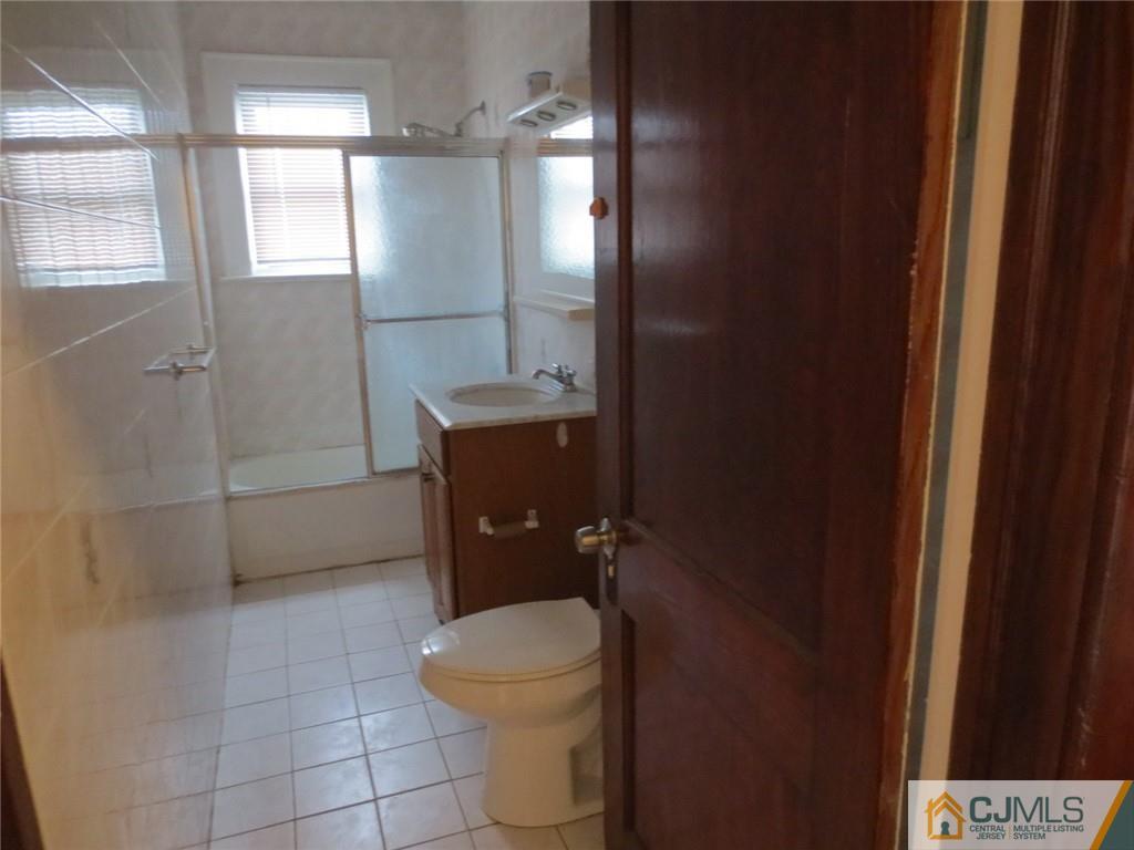 107 Hillcrest Avenue Edison 08817 NJ photo