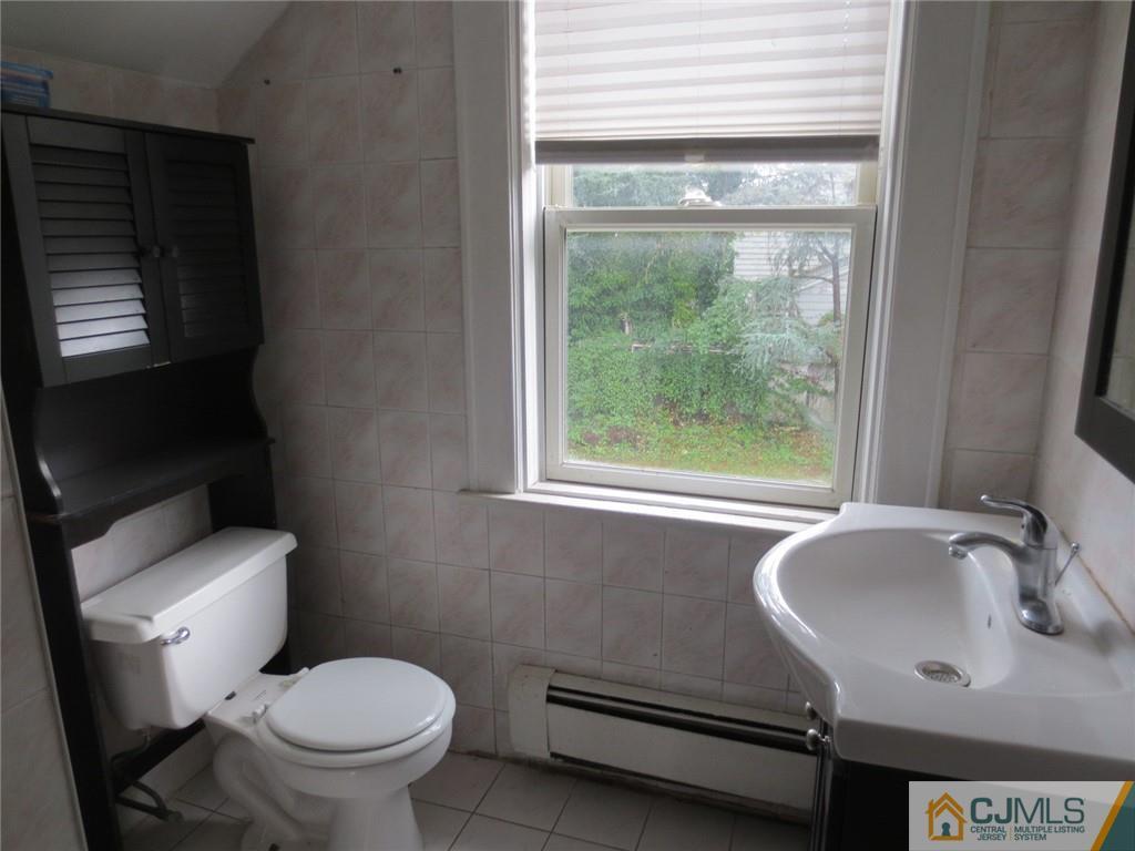 107 Hillcrest Avenue Edison 08817 NJ photo