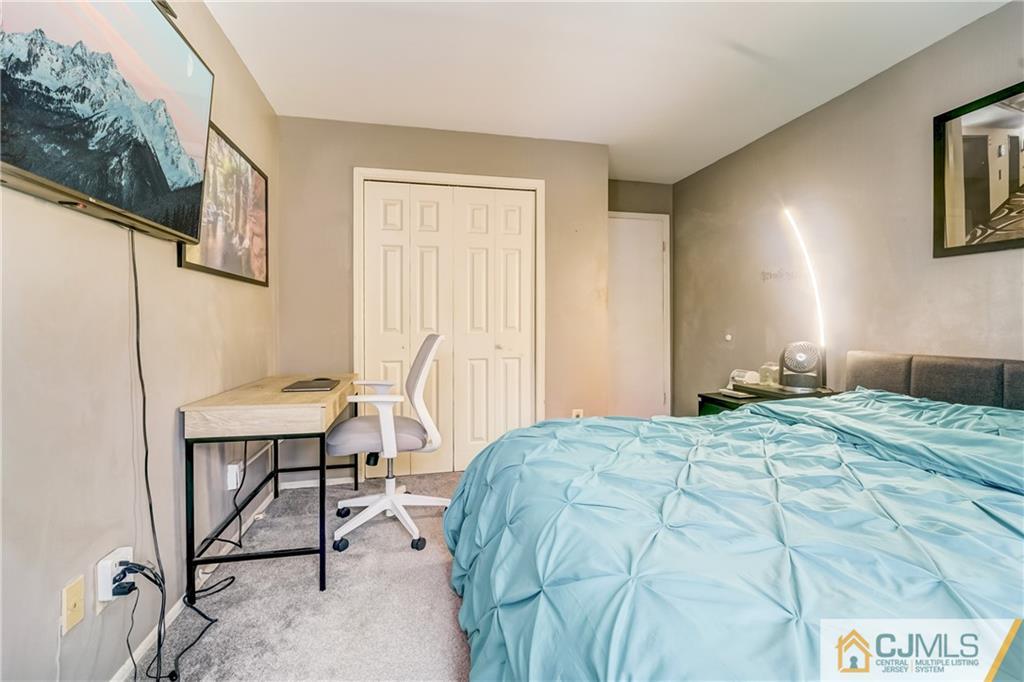 209 Sierra Court Woodbridge Proper 07095 NJ photo