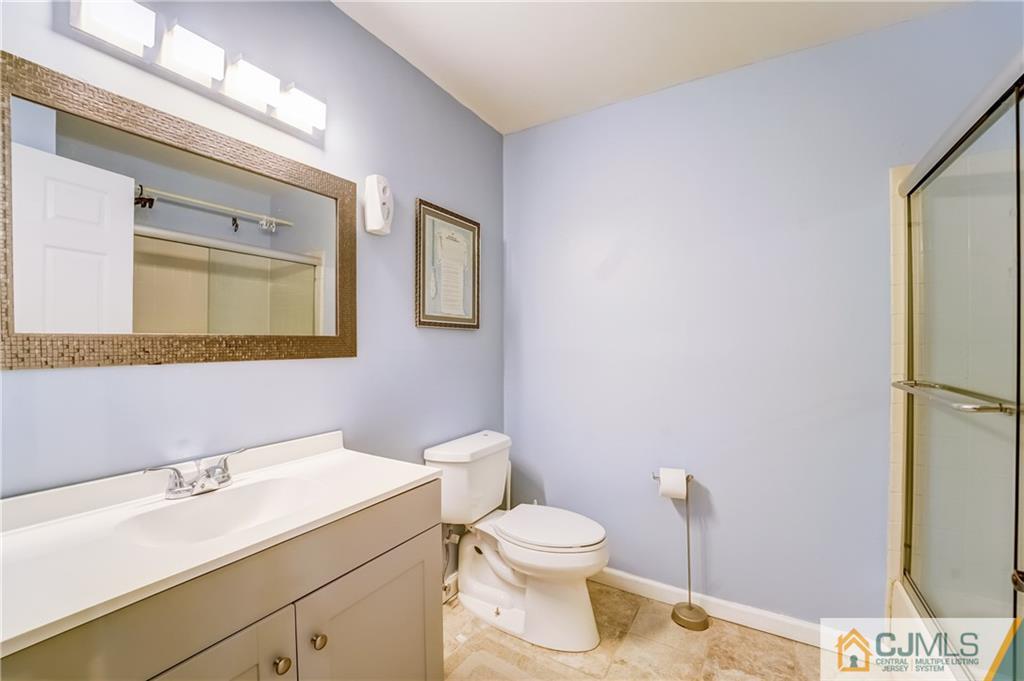 209 Sierra Court Woodbridge Proper 07095 NJ photo