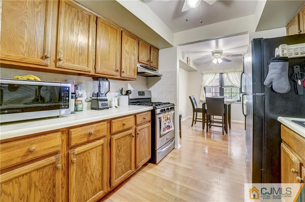 209 Sierra Court Woodbridge Proper 07095 NJ photo