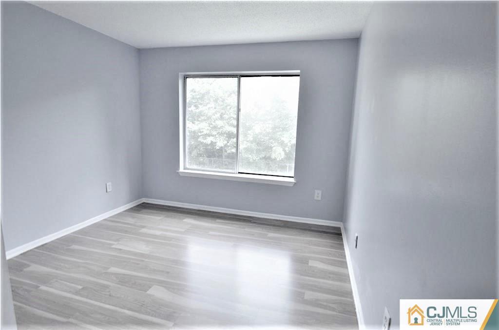 40 Chatham Square Sayreville 08859 NJ photo