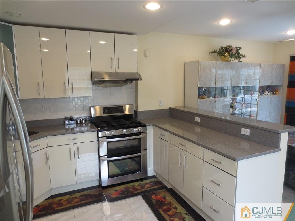 1 Elaine Road East Brunswick 08816 NJ photo