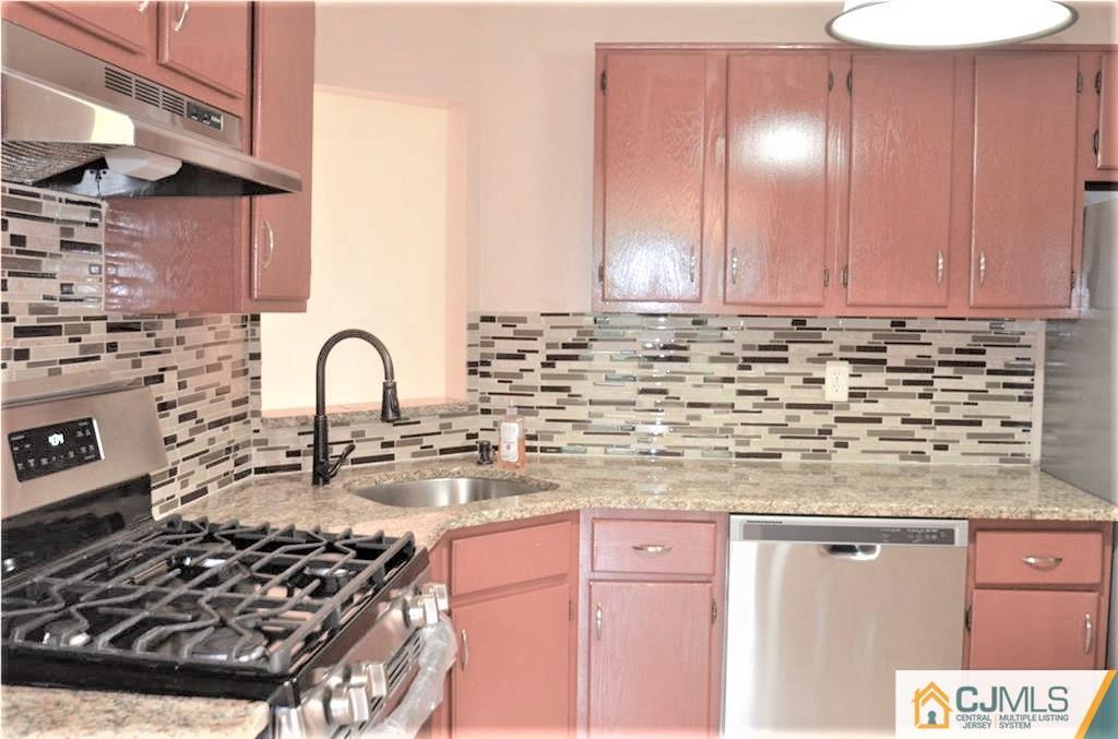 40 Chatham Square Sayreville 08859 NJ photo