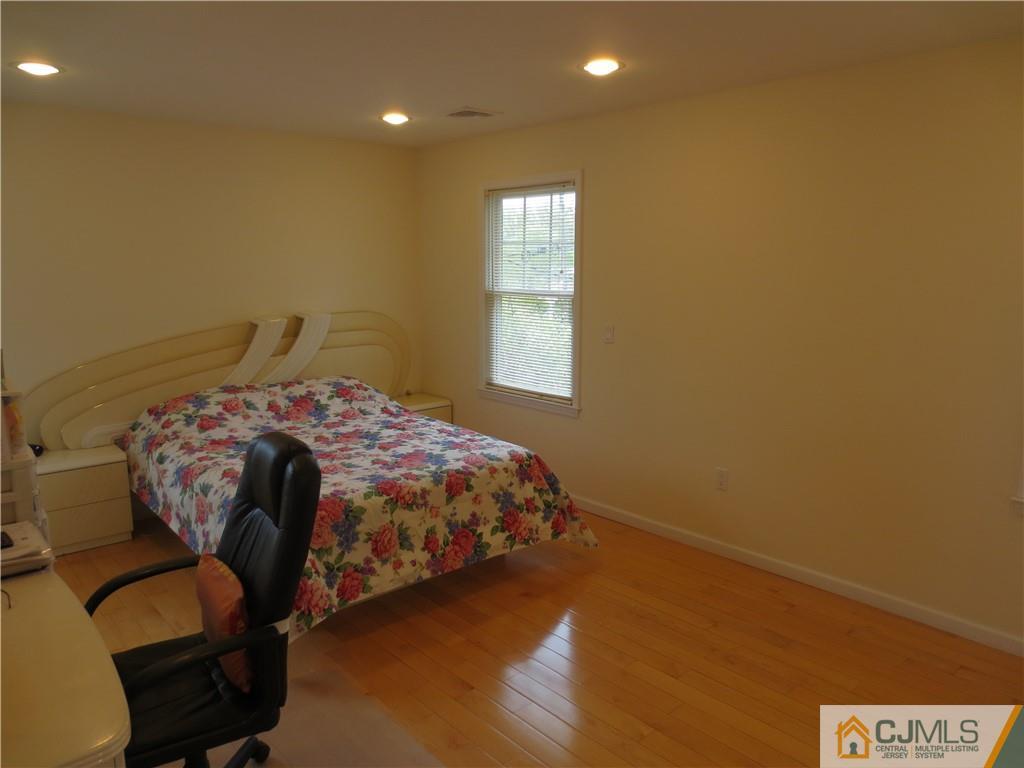 1 Elaine Road East Brunswick 08816 NJ photo