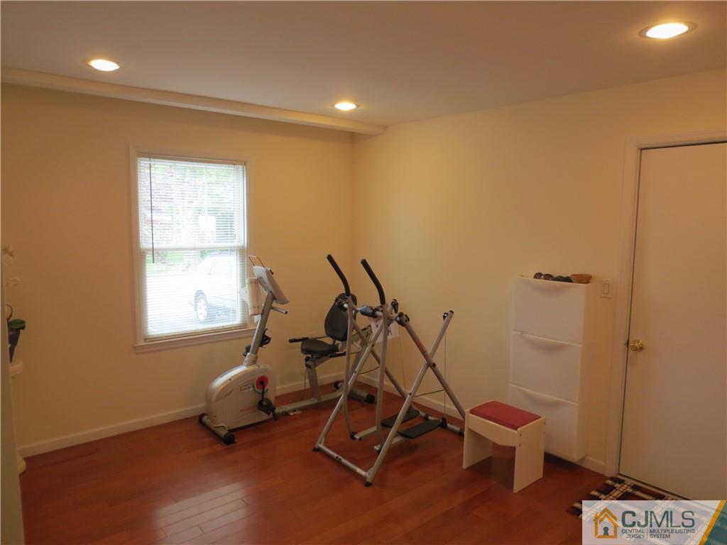 1 Elaine Road East Brunswick 08816 NJ photo