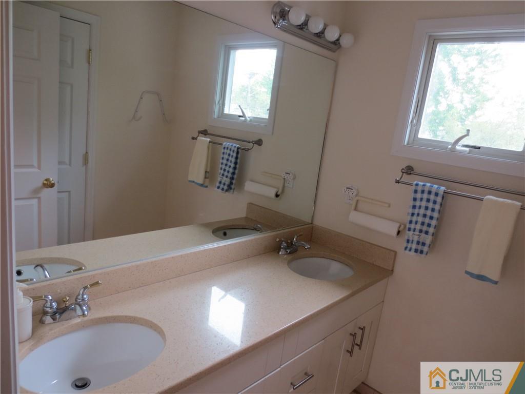 1 Elaine Road East Brunswick 08816 NJ photo