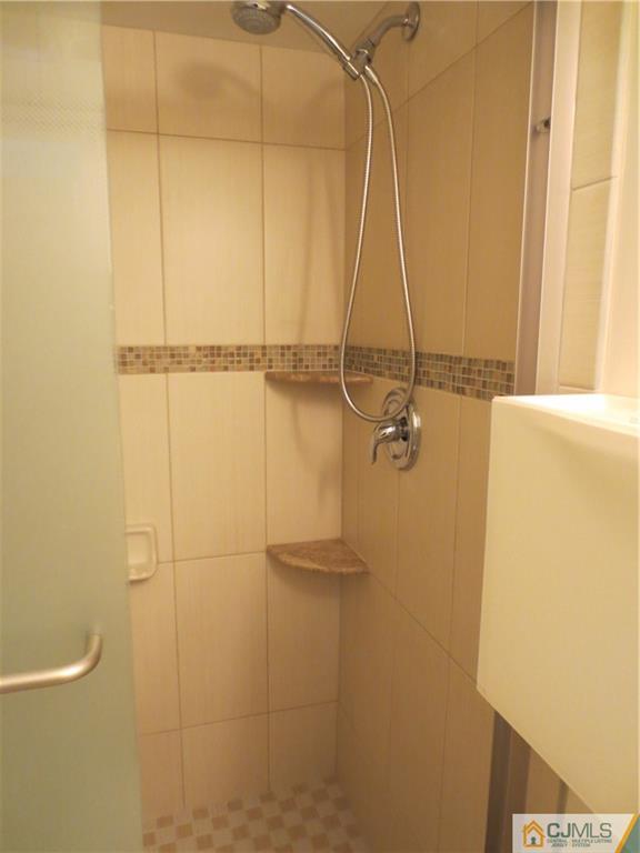 1 Elaine Road East Brunswick 08816 NJ photo