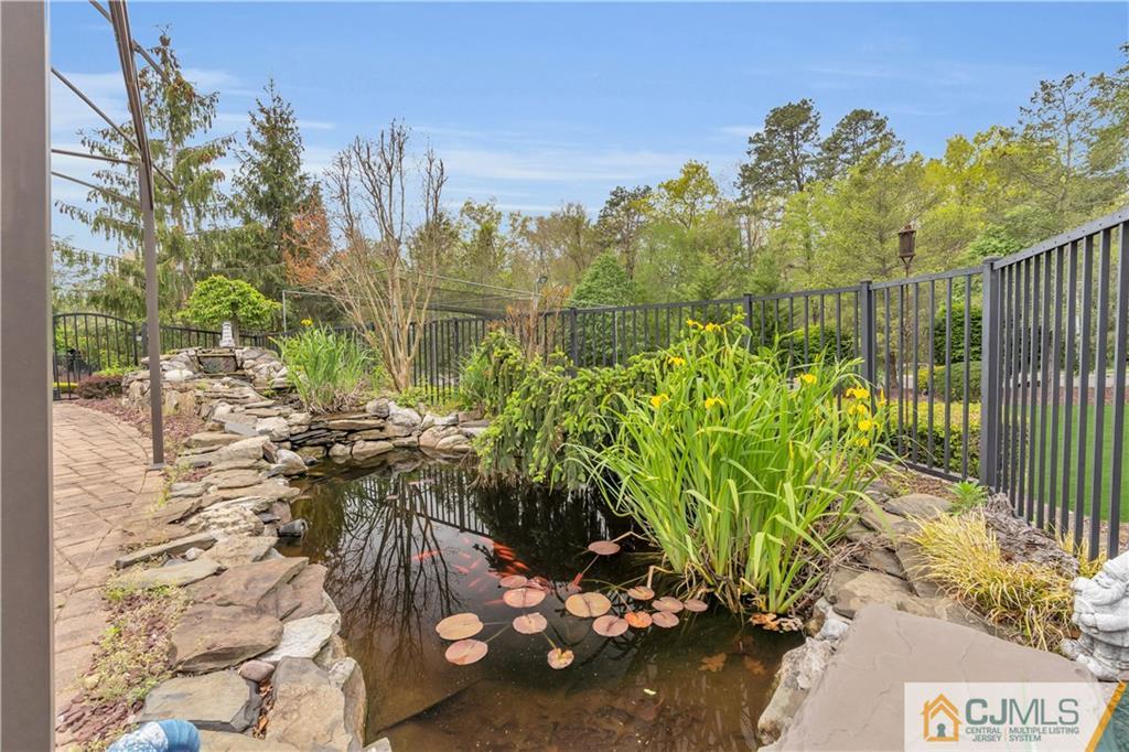 11 Julia Drive Monroe 08831 NJ photo