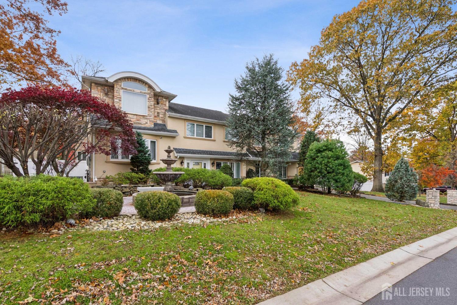 Homes for Sale in East Brunswick, NJ
