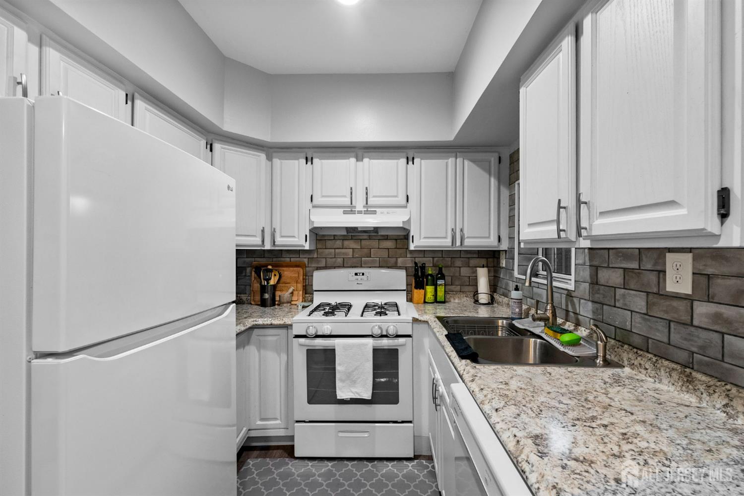 436 Hunt, Hamilton, NJ, 08610