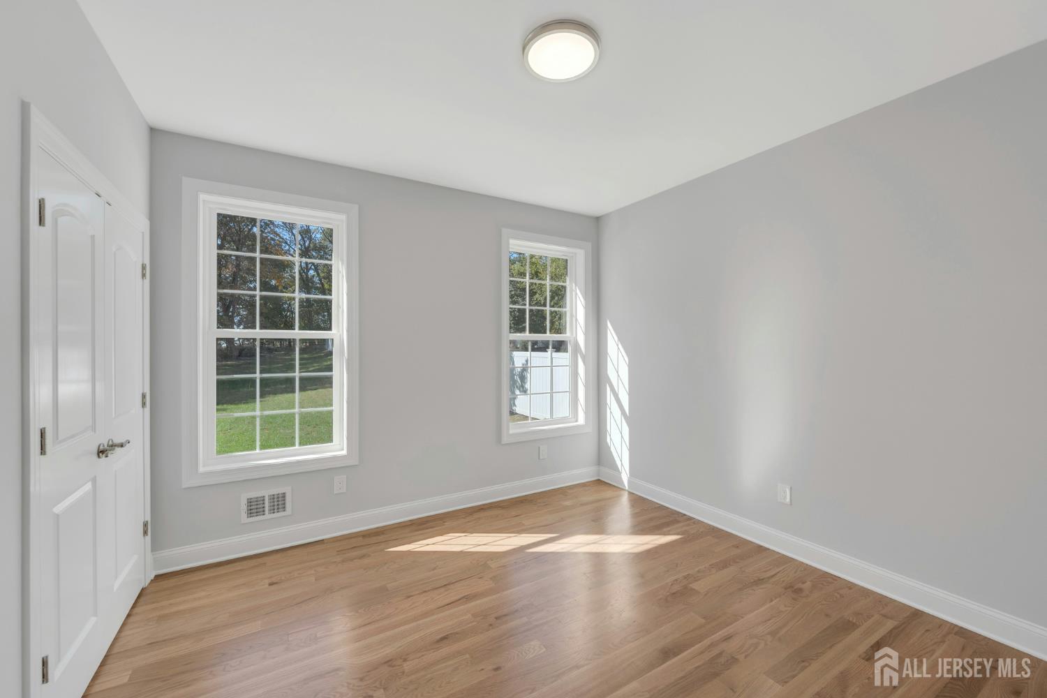 21 King Street, Edison, NJ, 08820