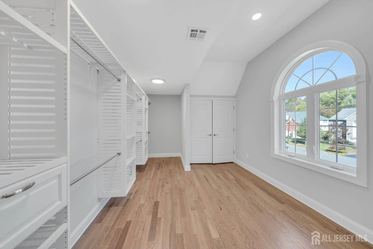 21 King Street, Edison, NJ, 08820