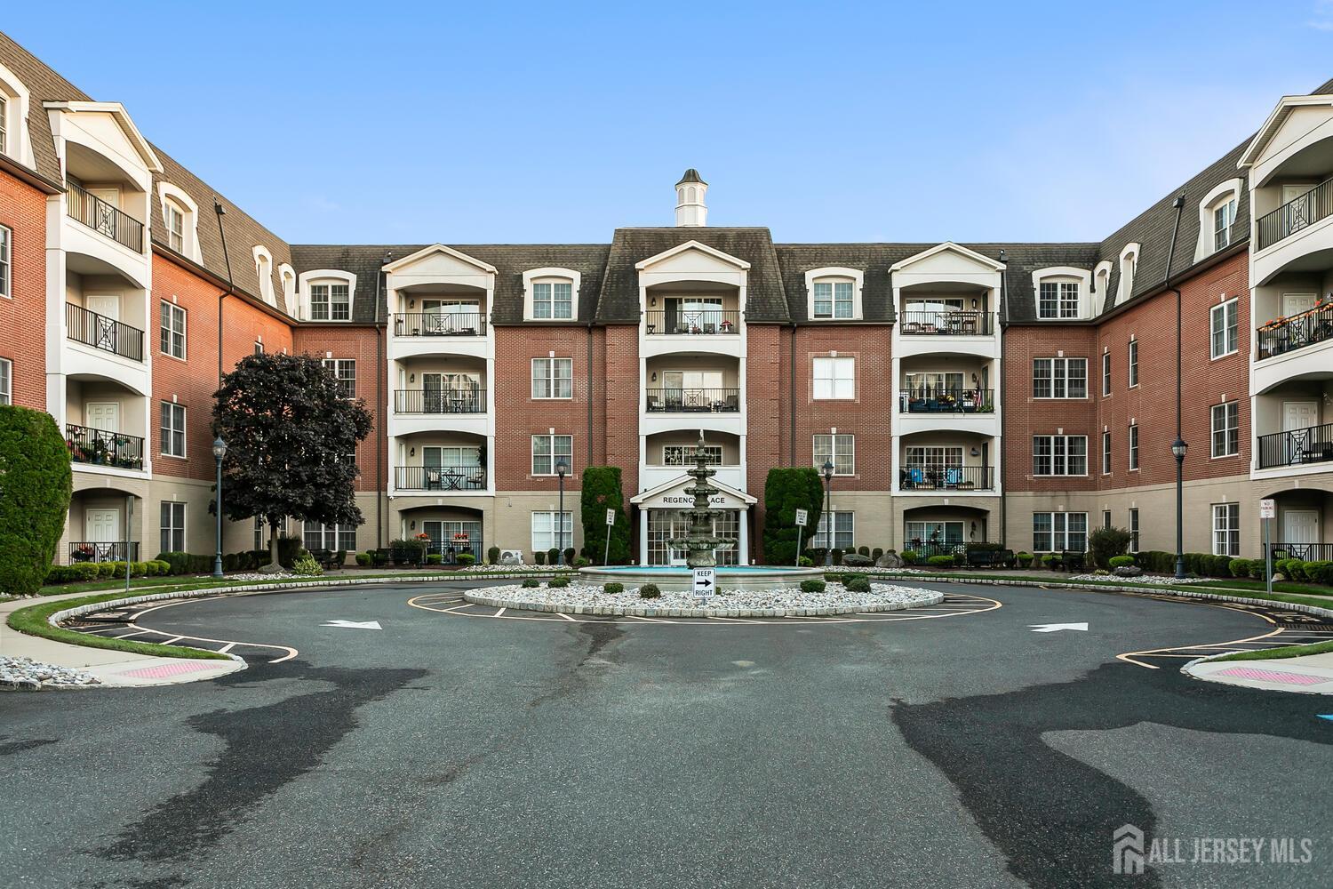 Photo of 325 Regency Place, Middlesex NJ