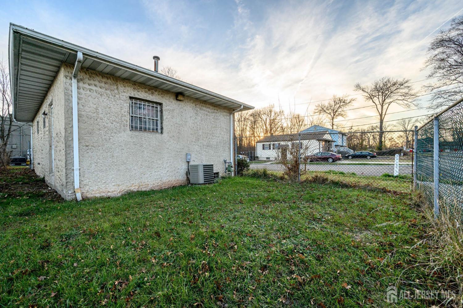 13 New York Avenue, Colonia, NJ, 07067