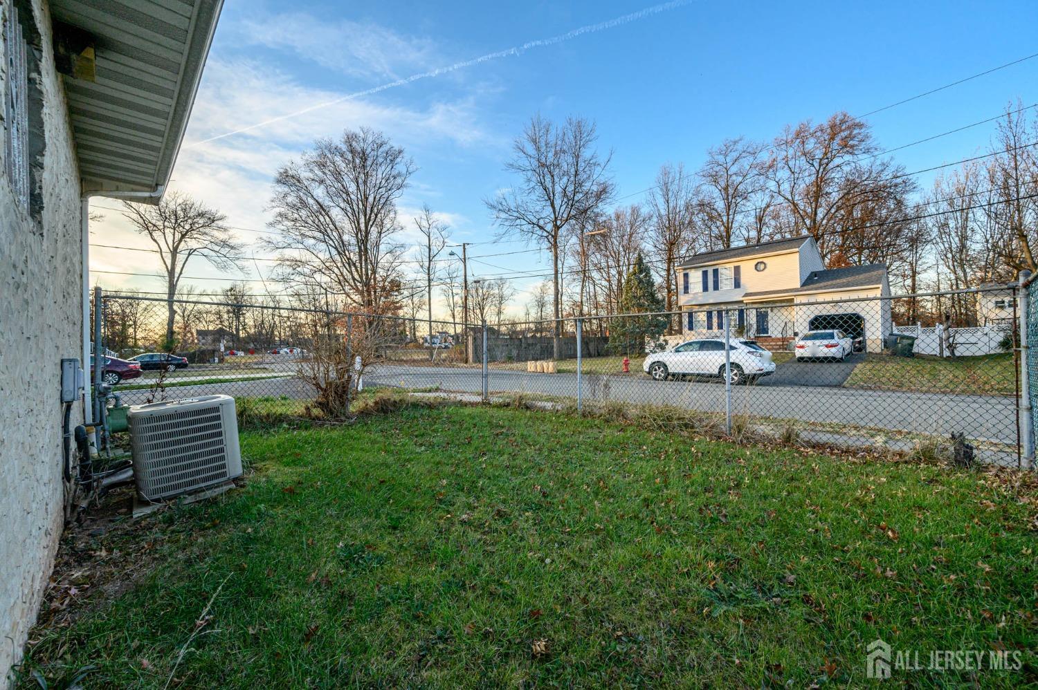 13 New York Avenue, Colonia, NJ, 07067