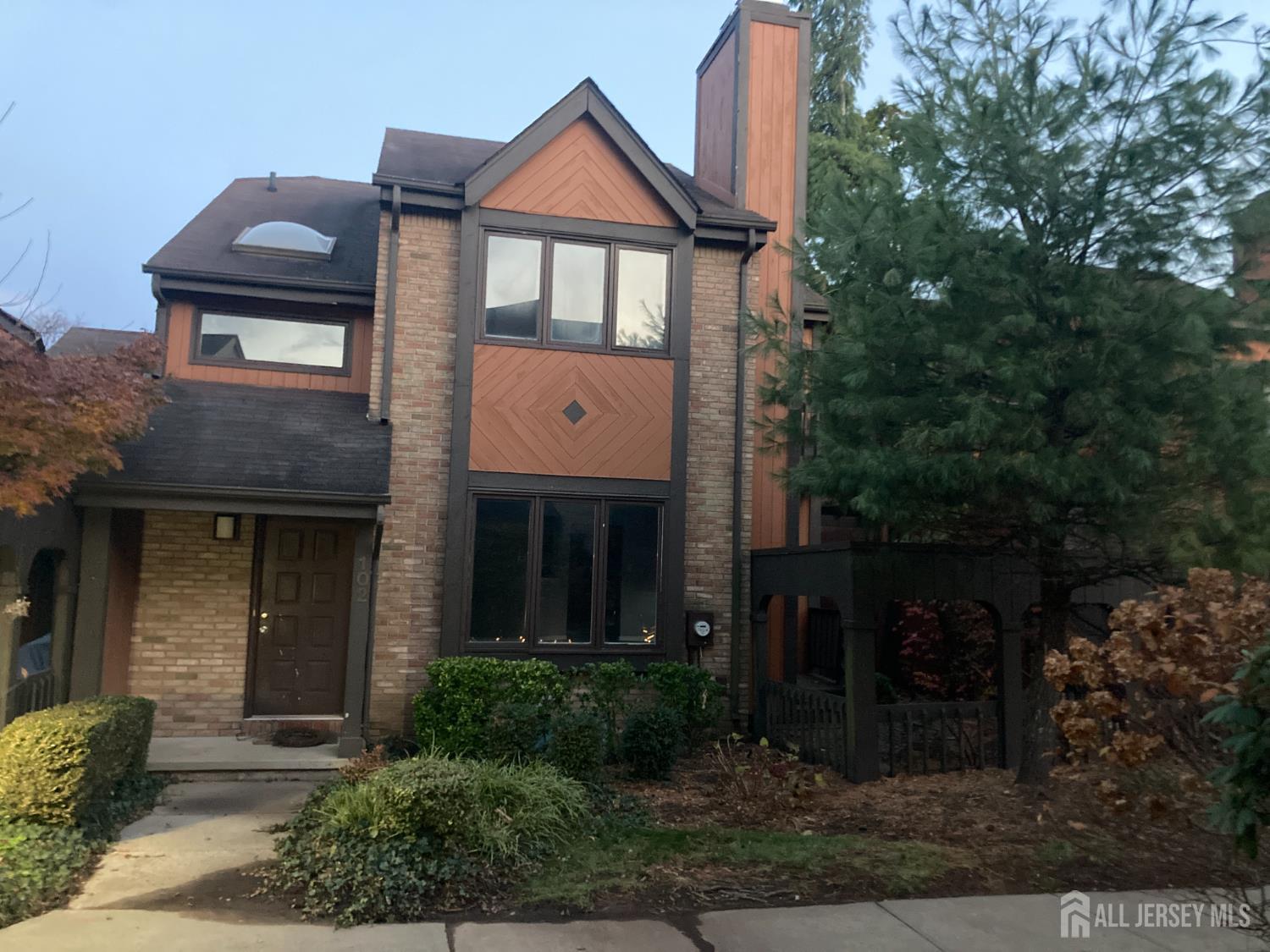 Photo of 102 Riverbend Drive, North Brunswick NJ