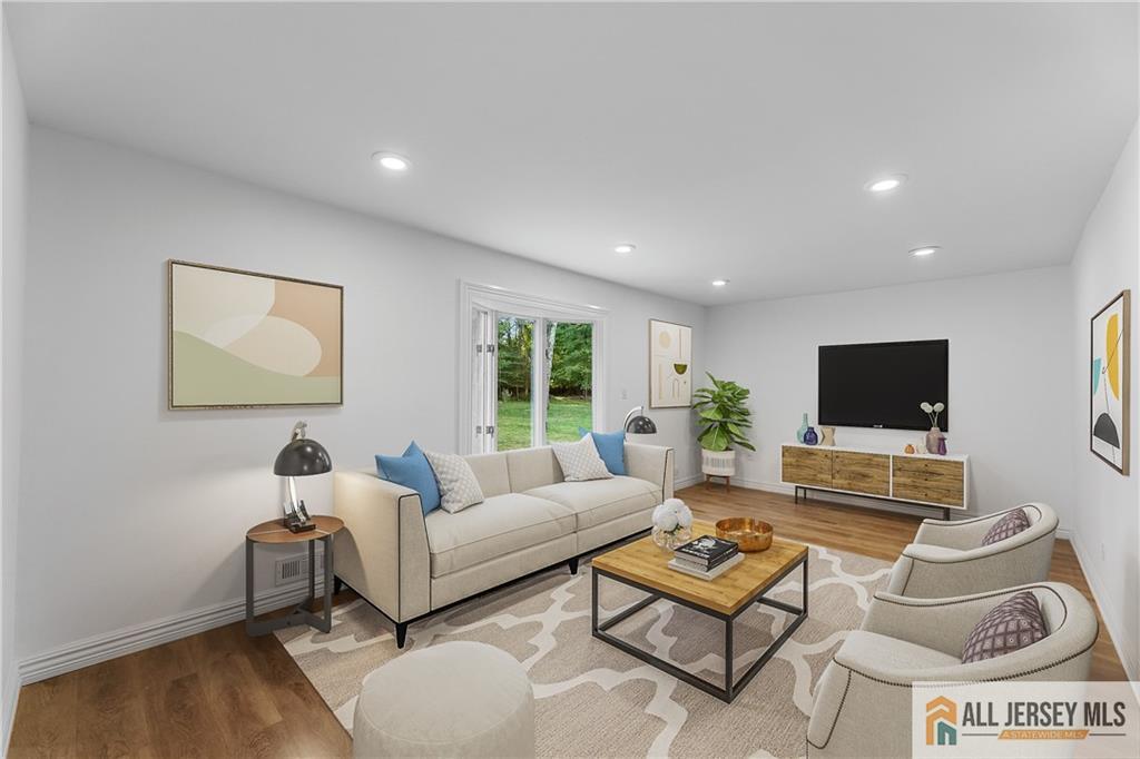 13 Colonial Drive, East Brunswick NJ 08816 – Photo 9