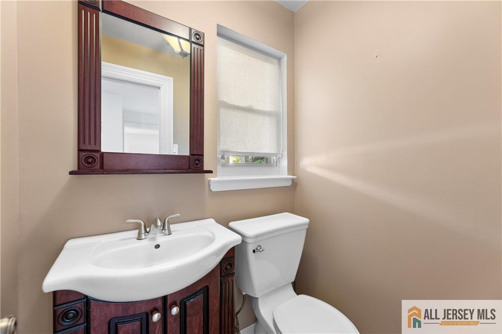 13 Colonial Drive, East Brunswick NJ 08816 – Photo 17