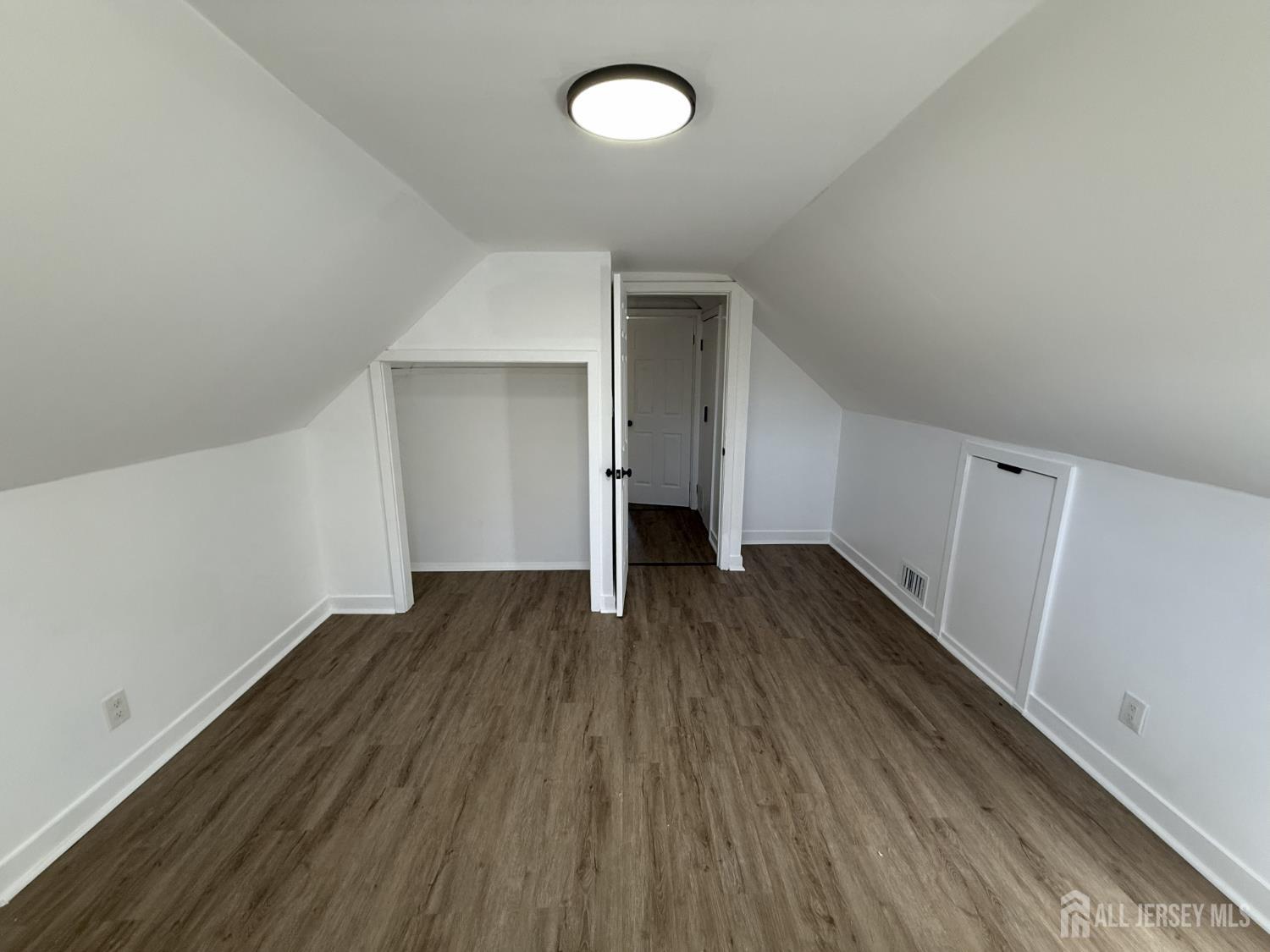 1060 Terrace, Ewing, NJ, 08618