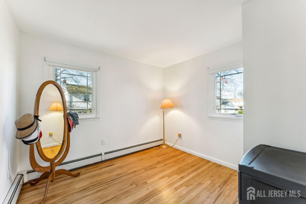 8 Periwinkle Place, Colonia, NJ, 07067