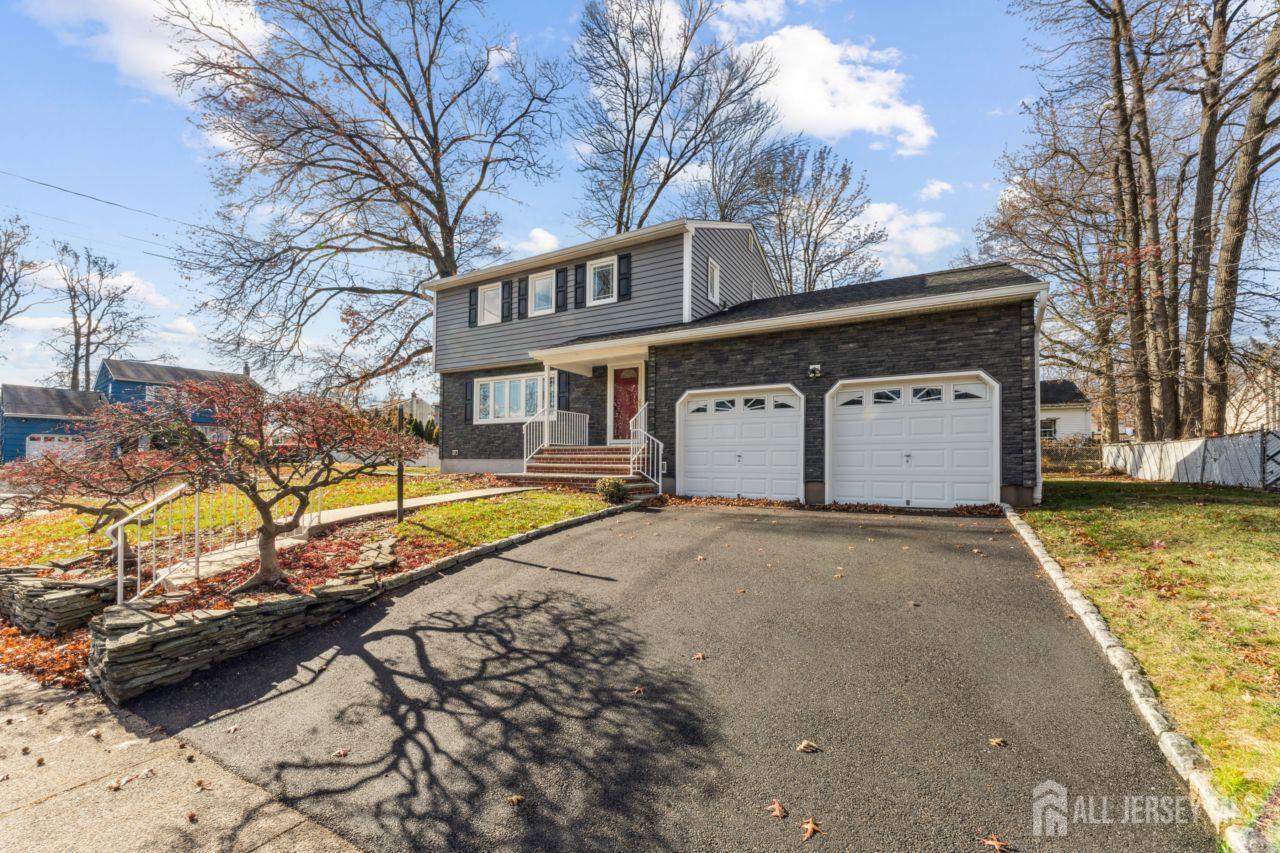 8 Periwinkle Place, Colonia, NJ, 07067