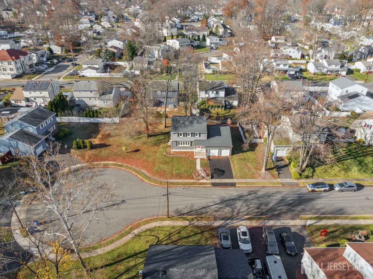 8 Periwinkle Place, Colonia, NJ, 07067