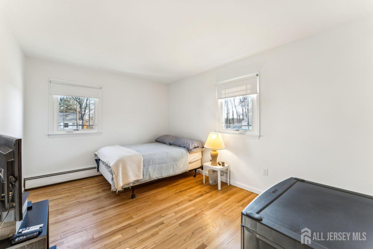 8 Periwinkle Place, Colonia, NJ, 07067