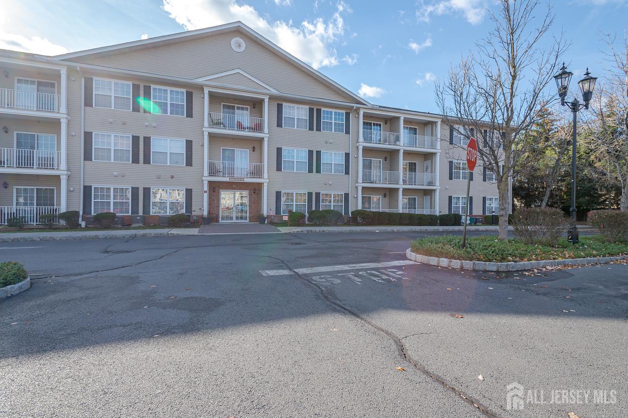 Homes for Sale in Edison, NJ