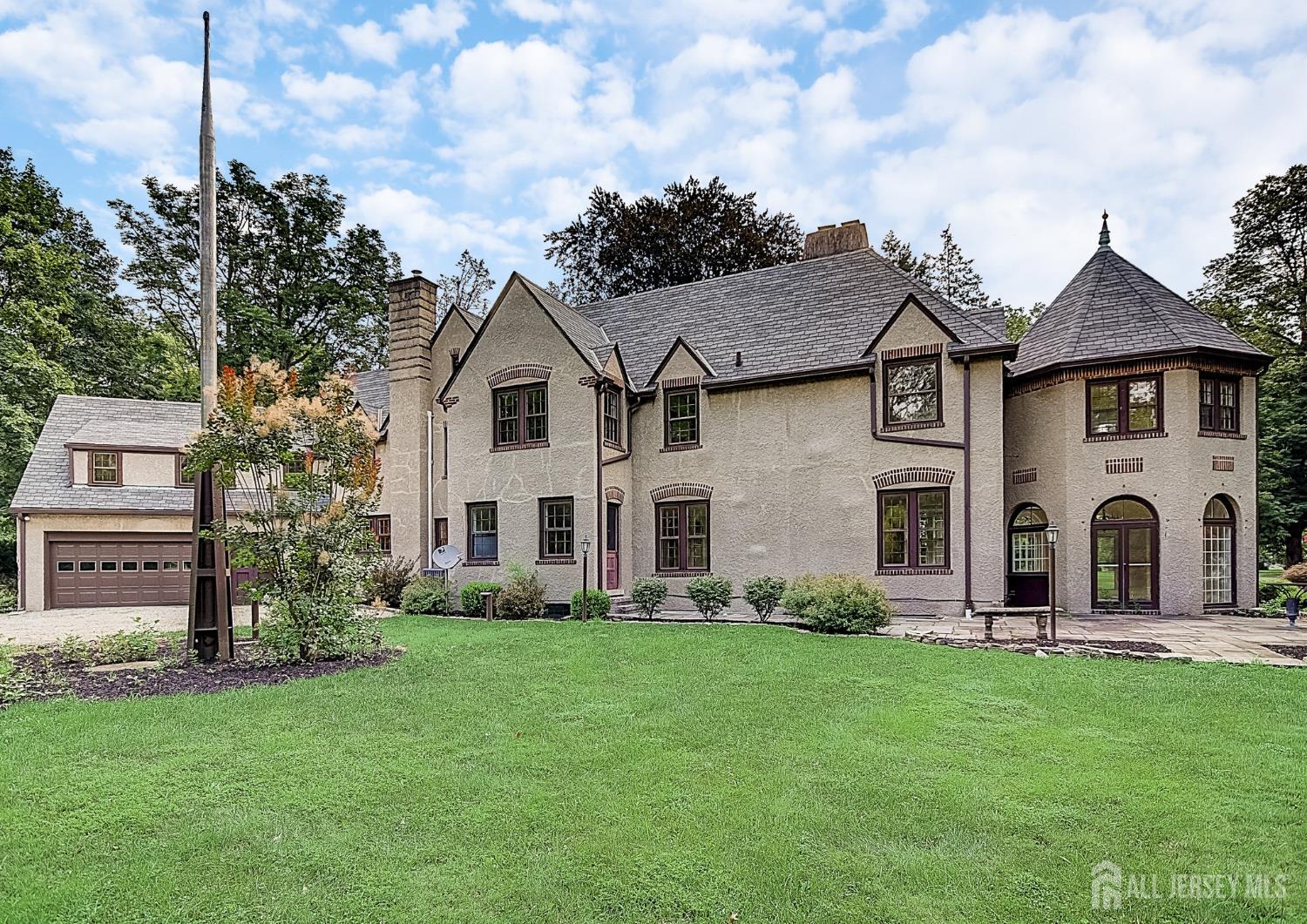 1 orchard, Lawrence, NJ, 08648