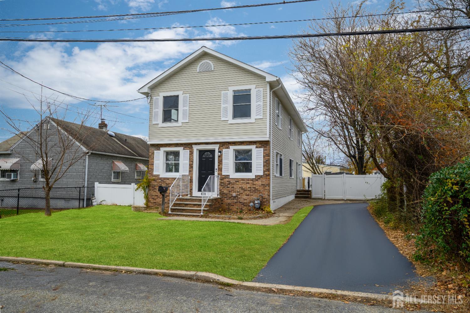 Homes for sale in Aberdeen, NJ | 998 Woodmere Dr, Aberdeen, NJ 07735 | MLS# 2607943R