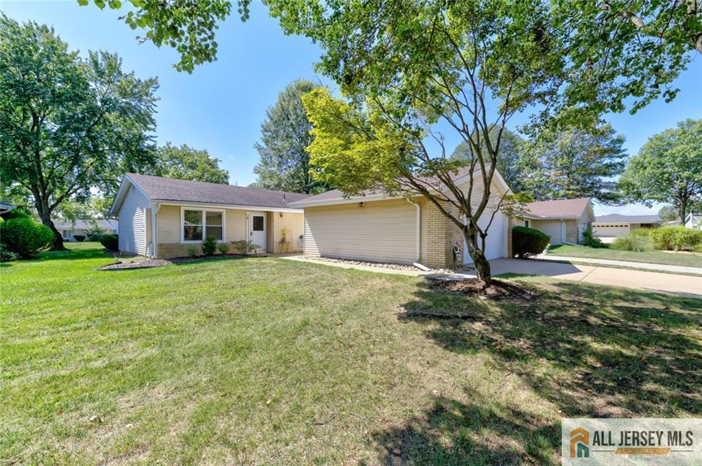 Homes for sale in Monroe, NJ | 301 Yardley Dr #A, Monroe, NJ 08831 | MLS# 2660214M