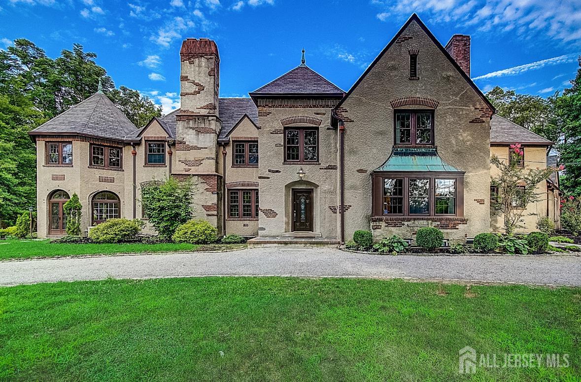 1 orchard, Lawrence, NJ, 08648