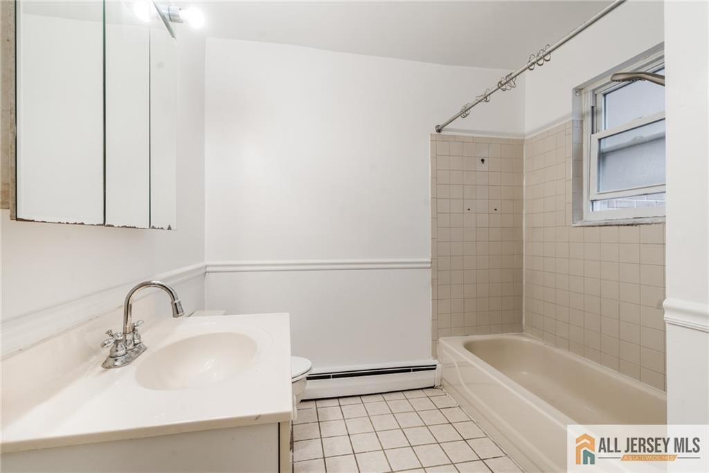 15 York UNIT 2A, Edison, NJ, 08817