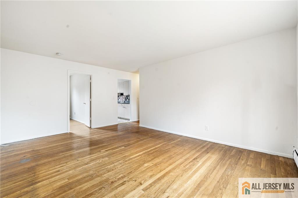 15 York UNIT 2A, Edison, NJ, 08817