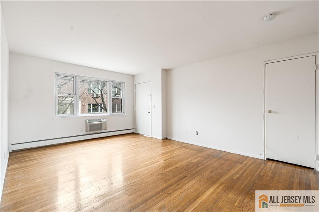 15 York UNIT 2A, Edison, NJ, 08817