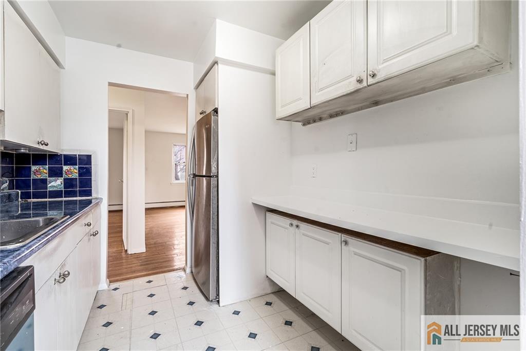 15 York UNIT 2A, Edison, NJ, 08817