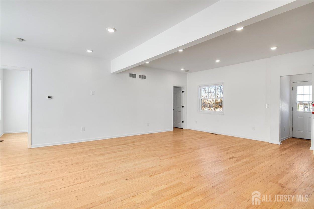 23 Carlton, Edison, NJ, 08837