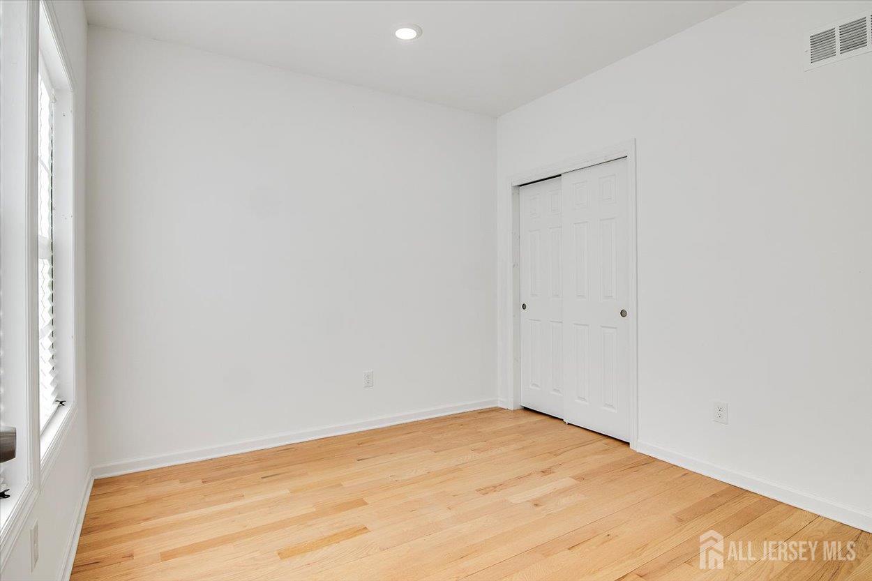 23 Carlton, Edison, NJ, 08837