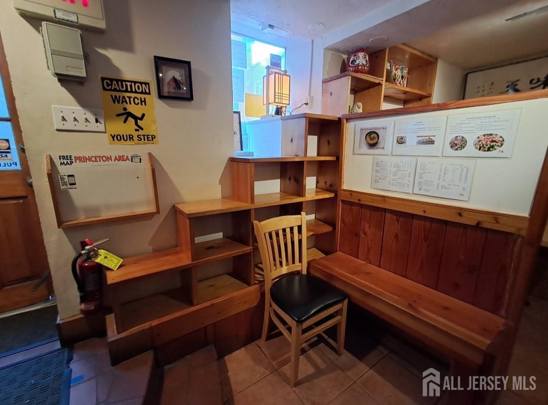 0 W 11 Chambers, Princeton, NJ, 08542