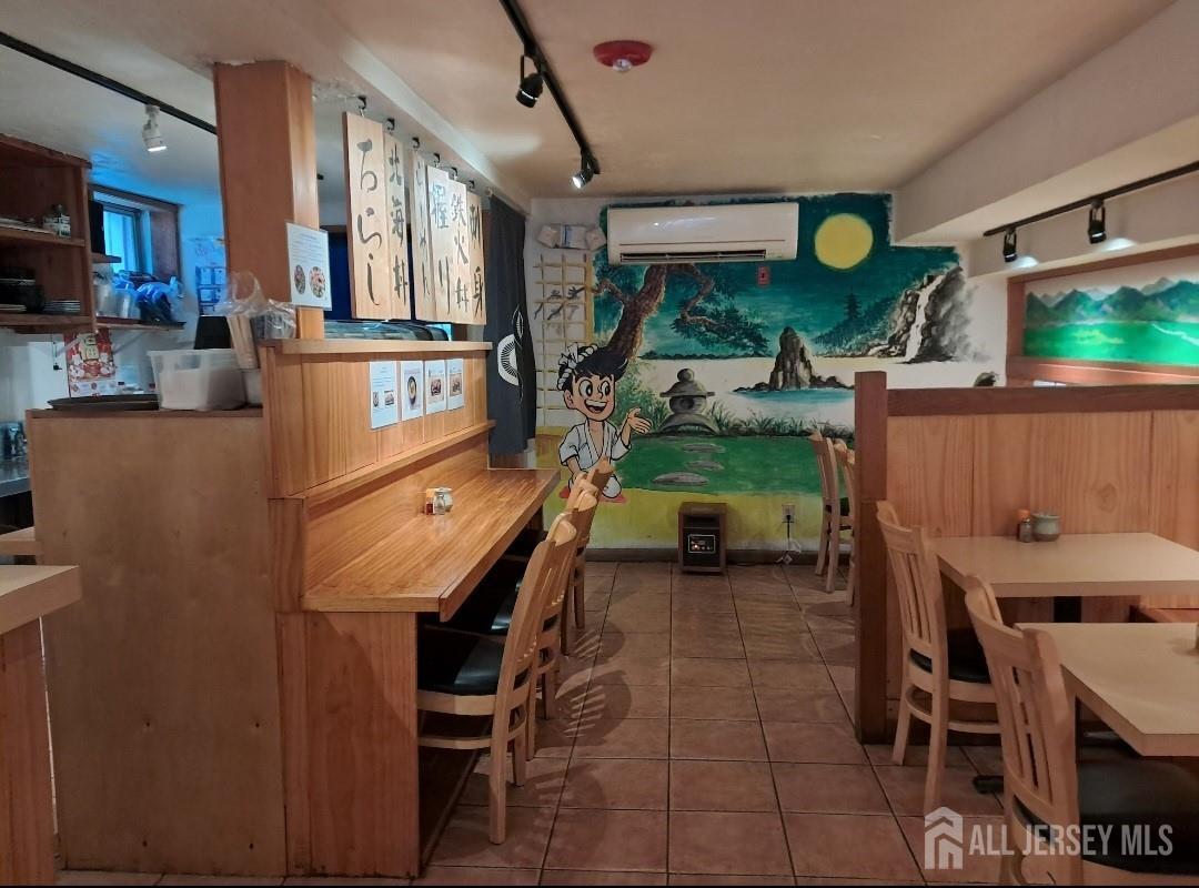 0 W 11 Chambers, Princeton, NJ, 08542