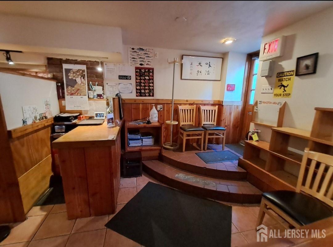 0 W 11 Chambers, Princeton, NJ, 08542