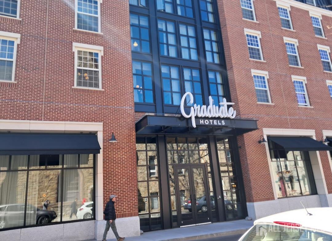 0 W 11 Chambers, Princeton, NJ, 08542